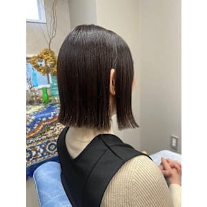 katachi 担当成毛×切りっぱなしボブ