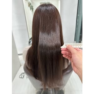 ツヤツヤブラウン