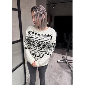 ★顔周りが暗くならないシャドウルーツバレ★