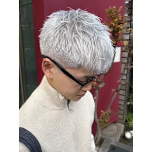 ホワイト/ブリーチ/メンズ　岩崎錦糸町北口