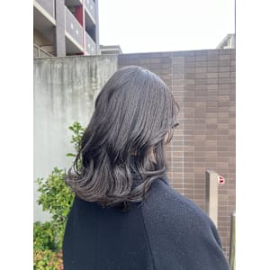 ダークグレージュ