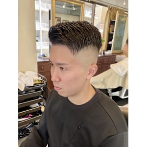 【20代 男性】ロンドン七三フェード（大宮/バーバー）