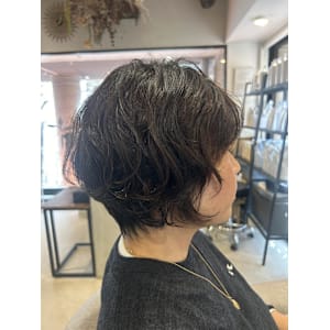 terrace岩政/パーマショート/30代40代/姪浜