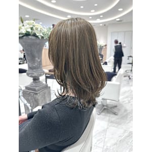 ミディアムレイヤー/ロングレイヤー/似合わせカット/ウェーブ