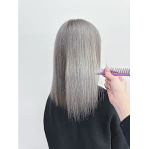 寒色系カラー人気No.1！シルバーグレー！