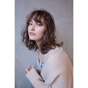 大人可愛い外国人風パーマ×ピンクブラウン　20・30代