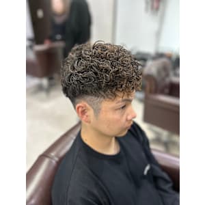 スペインカール - GLADGE池袋/ダブルカラー/ブリーチ【グラッジイケブクロダブルカラーブリーチ】掲載中