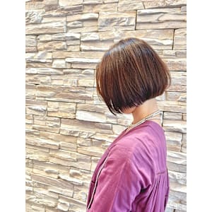 ショートボブ切りっぱなしショートボブ表参道美容院カット上手い