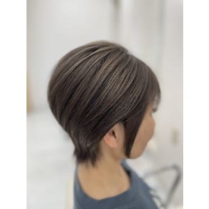 【くびれショート】