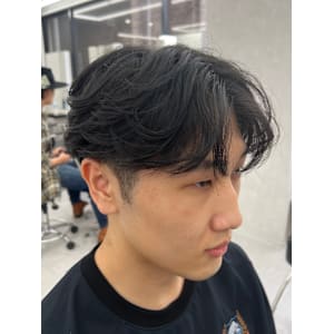 フェザーパーマ - メンズサロンPORT浦和 ツイストスパイラル/波巻き/ブリーチ【メンズサロン ポート ウラワ】掲載中