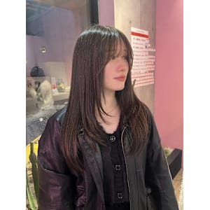 人気のオリーブグレージュ