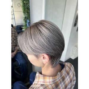 【W_SALON 河原町】グレージュ×センターパート