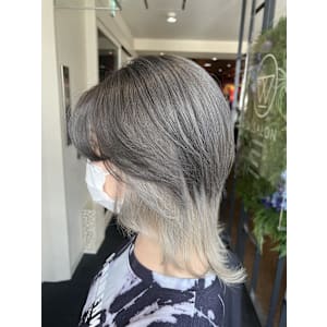 【W_SALON 河原町】アッシュグレー×ホワイト