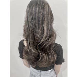 ハイライト×ペールグレージュ