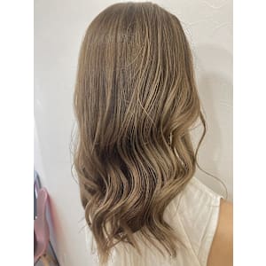 ハイライト×ペールベージュ