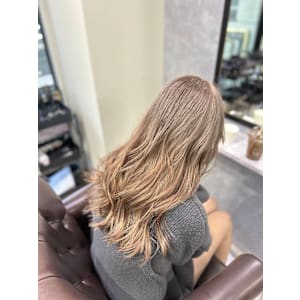 ホワイトミルクティベージュ - GLADGE池袋/ダブルカラー/ブリーチ【グラッジイケブクロダブルカラーブリーチ】掲載中