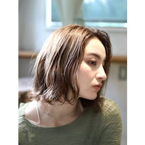 ボブ/外ハネ/暖色/ブリーチなし