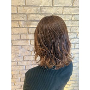 ボブ×ベージュカラー