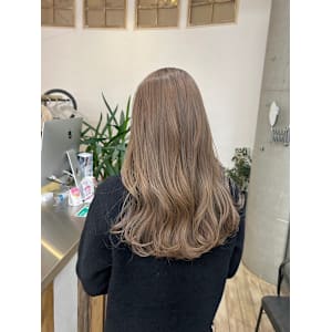 TRUCKIN UP THE PATH×スタイル