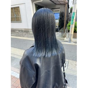 TRUCKIN UP THE PATH×スタイル