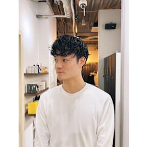 メンズ　カット　マッシュ　パーマ