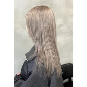 ホワイトベージュ