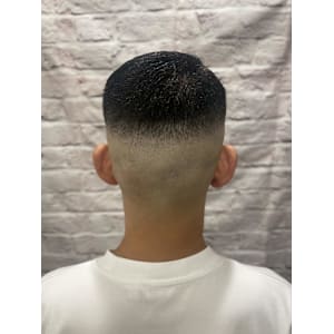 メンズ/フェード/パートスタイル/七三分け/短髪/ショート