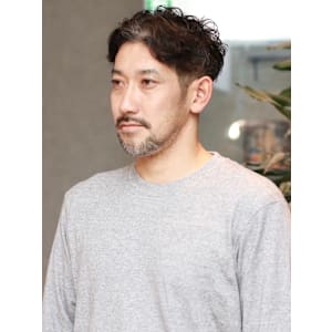 40代50代　ツーブロック　クセ毛風パーマ　ニュアンスパーマ