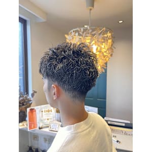 アップバング×パーマ