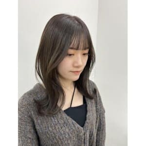 レイヤーロブ　×　グレージュ