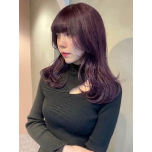 レイヤーカット × ラベンダーカラー