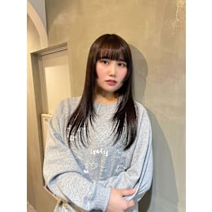 フェイスレイヤーカット × ショコラブラウン？