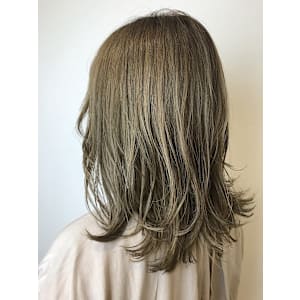 フォギーベージュ