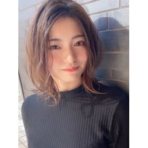 TIARA 博多店×スタイル