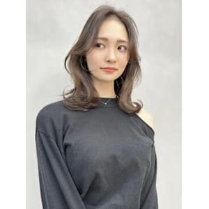 TIARA 博多店×スタイル