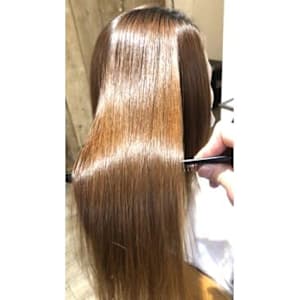 TIARA 博多店×スタイル