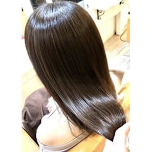 TIARA 博多店×スタイル