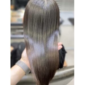 TIARA 博多店×スタイル