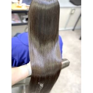 TIARA 博多店×スタイル