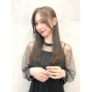 TIARA 博多店×スタイル