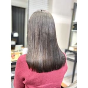 TIARA 博多店×スタイル