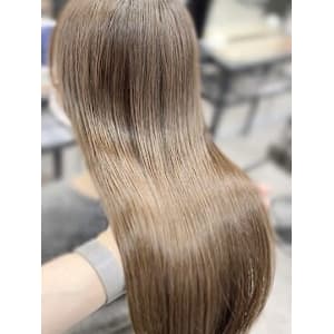 TIARA 博多店×スタイル