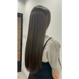 【スペシャルプラン】　カット＋髪質改善プレミアムTR ¥12