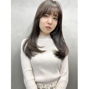 TIARA 博多店×スタイル