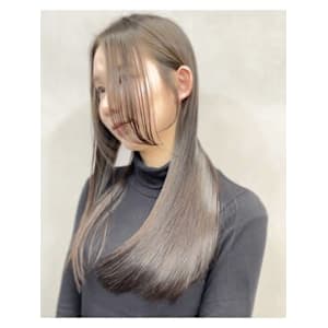 TIARA 博多店×スタイル