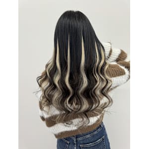 表面はガッツリ！ハイライトエクステ！