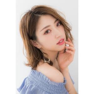 ★こなれミディ イメチェンくびれレイヤー 小顔 ネビージュ