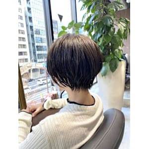 大人可愛いスタイリング簡単ショート