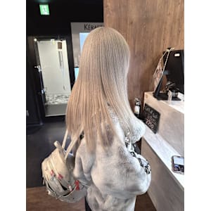 ハイトーンミルクティーベージュ