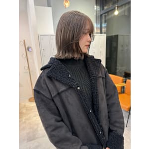 グレージュカラー